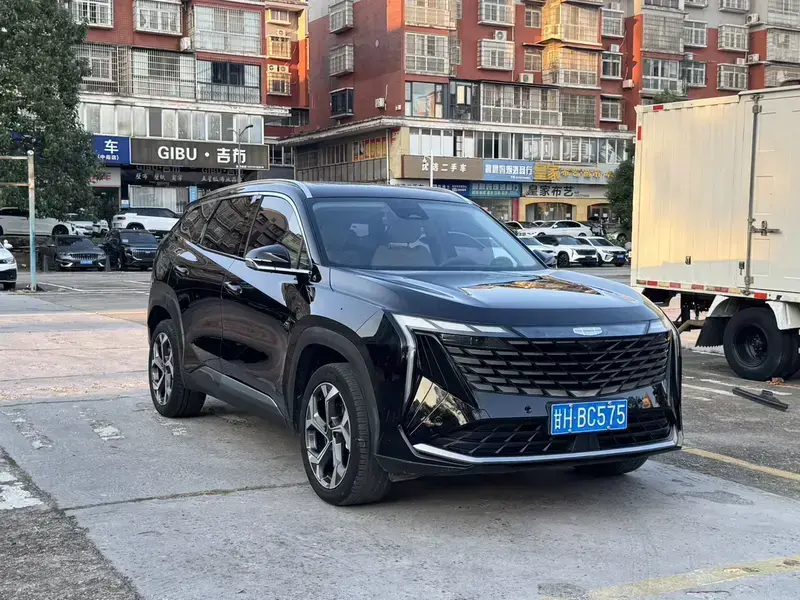 2023 Geely Boyue L с пробегом 58 000 км