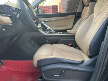 2023 Geely Boyue L с пробегом 58 000 км