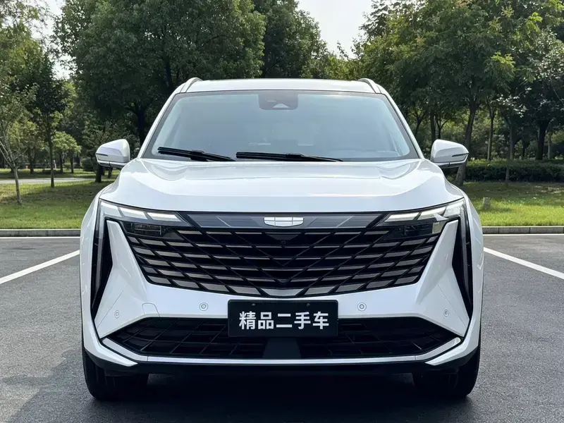 2023 Geely Boyue L с пробегом 26 000 км