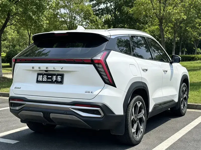 2023 Geely Boyue L с пробегом 26 000 км