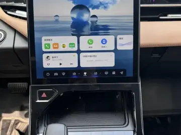 2023 Geely Boyue L с пробегом 26 000 км