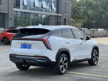 2023 Geely Boyue L с пробегом 29 000 км