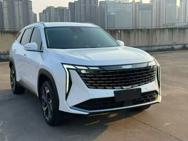 2024 Geely Boyue L с пробегом 35 000 км