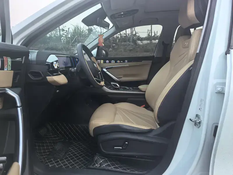 2023 Geely Boyue L с пробегом 58 000 км