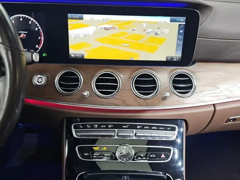 2020 Mercedes-Benz E-Класс с пробегом 114 838 км