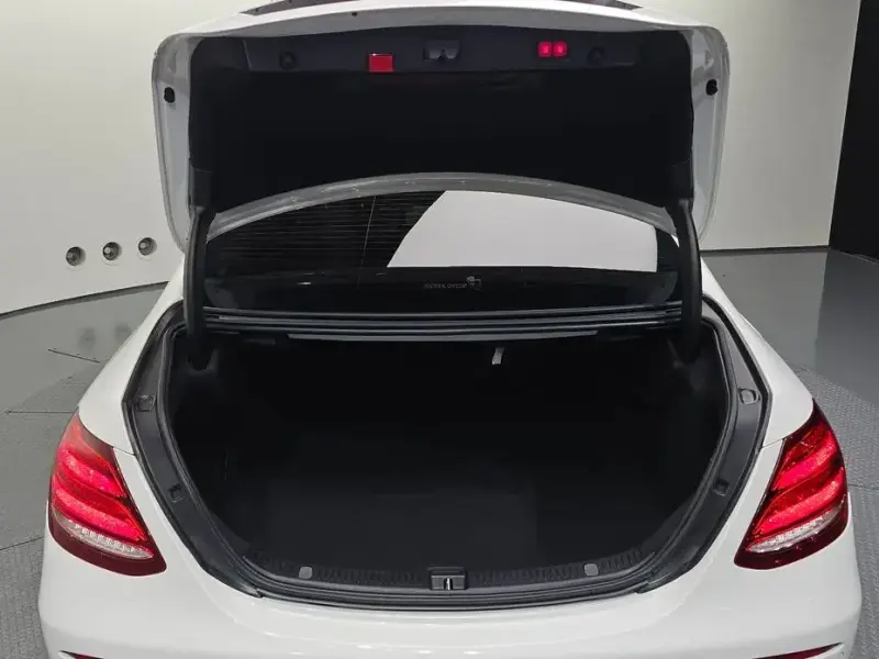 2020 Mercedes-Benz E-Класс с пробегом 114 838 км
