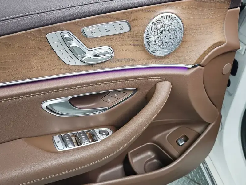 2020 Mercedes-Benz E-Класс с пробегом 114 838 км