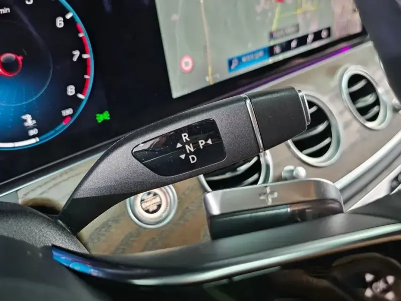 2021 Mercedes-Benz E-Класс с пробегом 98 933 км