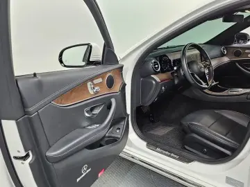 2021 Mercedes-Benz E-Класс с пробегом 98 933 км