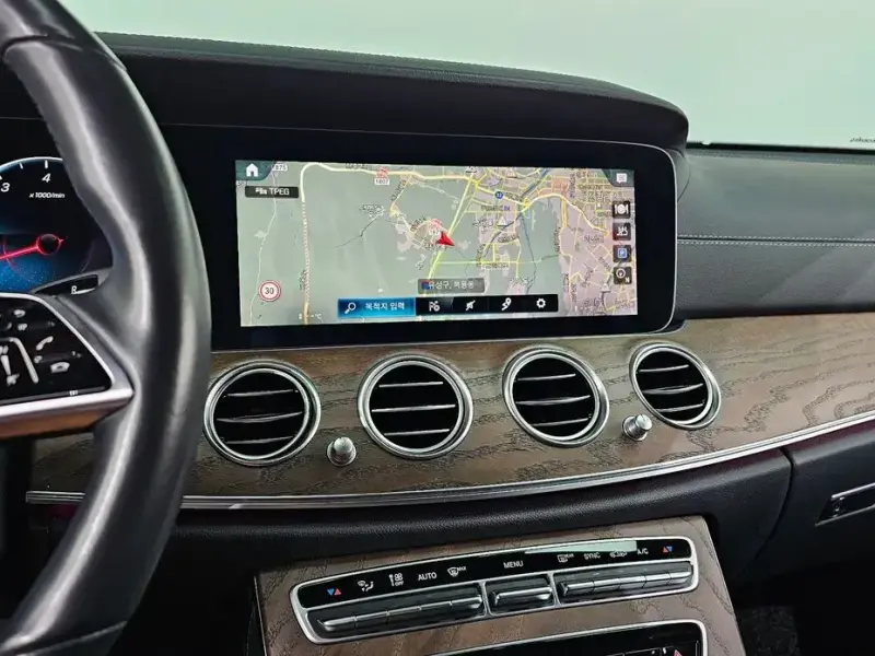 2021 Mercedes-Benz E-Класс с пробегом 98 933 км