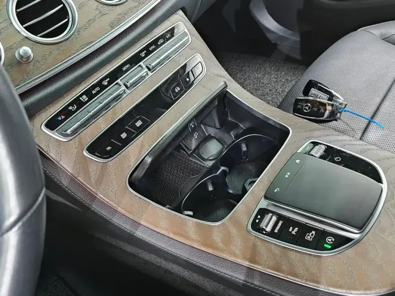 2021 Mercedes-Benz E-Класс с пробегом 98 933 км