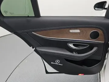 2021 Mercedes-Benz E-Класс с пробегом 98 933 км