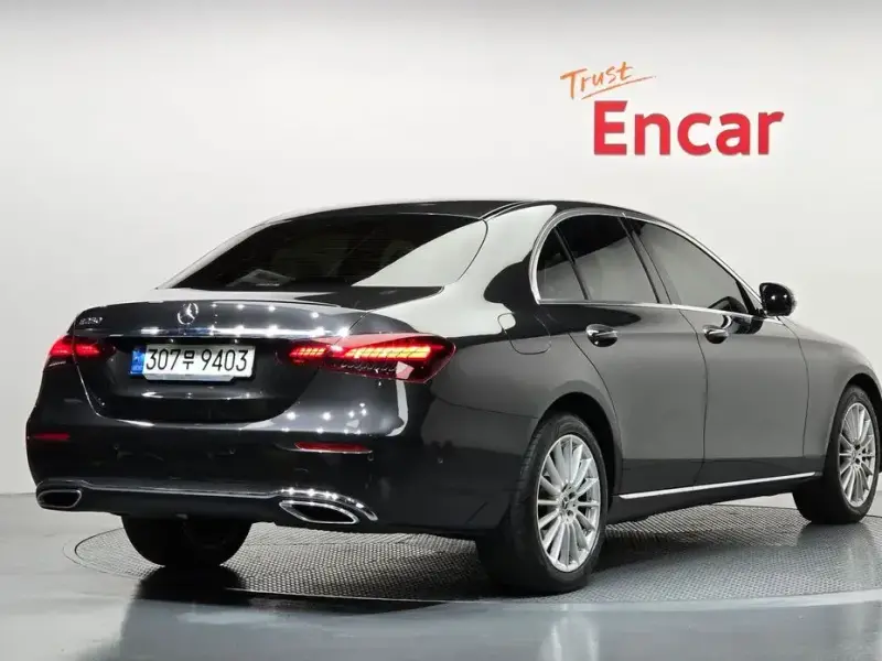 2022 Mercedes-Benz E-Класс с пробегом 44 598 км