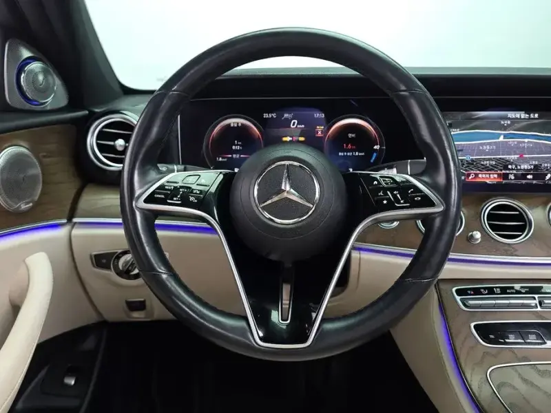 2022 Mercedes-Benz E-Класс с пробегом 44 598 км