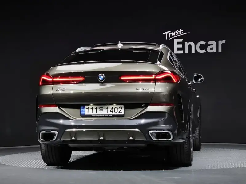 2022 BMW X6 с пробегом 19 481 км