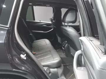 2024 BMW X3 с пробегом 17 350 км