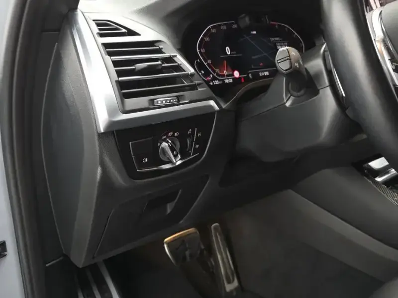 2022 BMW X3 с пробегом 31 072 км