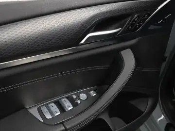 2022 BMW X3 с пробегом 31 072 км