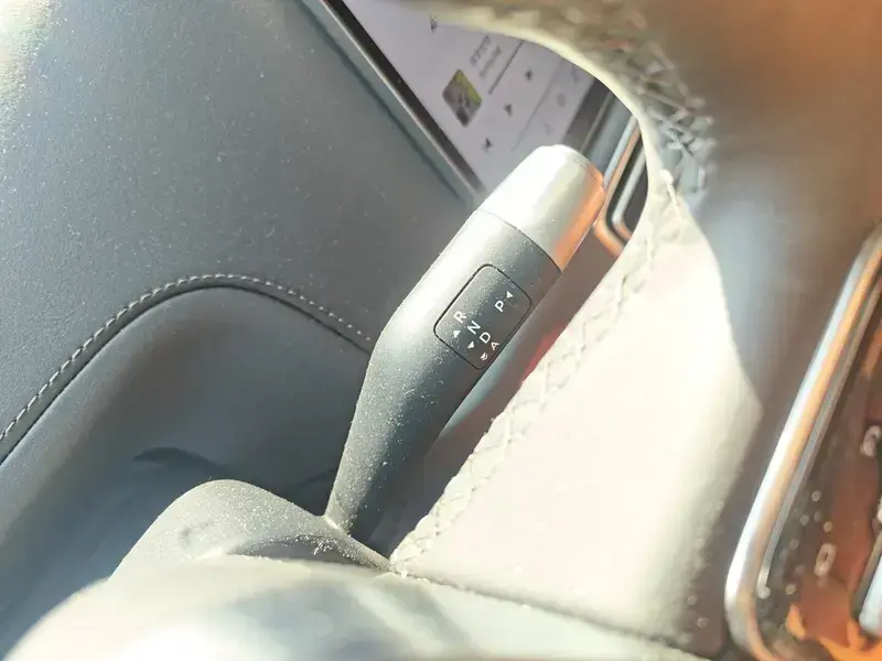 2025 Li Auto (Lixiang) L6 с пробегом 4 300 км