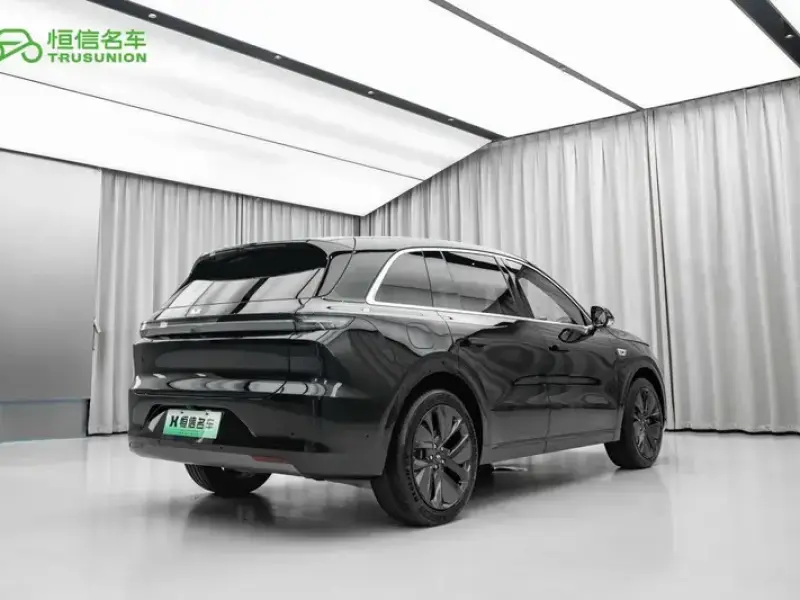 2024 Li Auto (Lixiang) L6 с пробегом 48 000 км