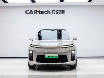2026 Li Auto (Lixiang) L6 с пробегом 6 600 км