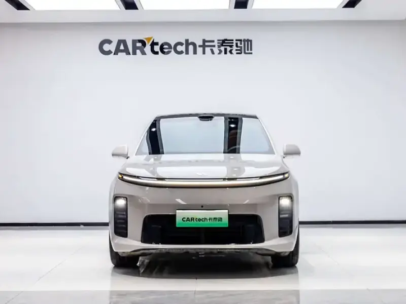 2026 Li Auto (Lixiang) L6 с пробегом 6 600 км