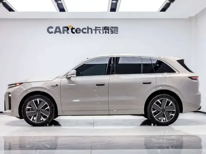 2026 Li Auto (Lixiang) L6 с пробегом 6 600 км