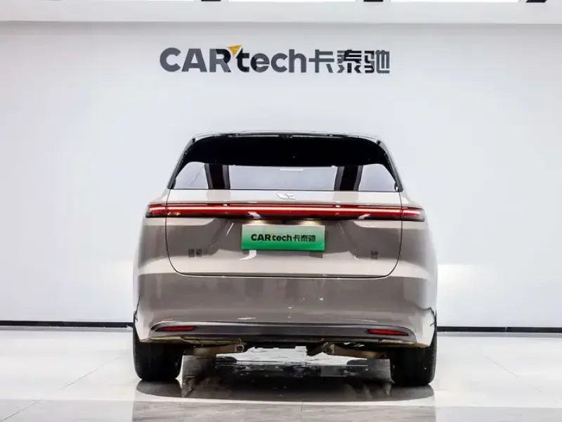 2026 Li Auto (Lixiang) L6 с пробегом 6 600 км
