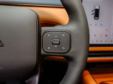 2026 Li Auto (Lixiang) L6 с пробегом 6 600 км