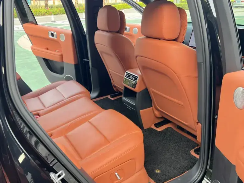 2024 Li Auto (Lixiang) L6 с пробегом 28 000 км