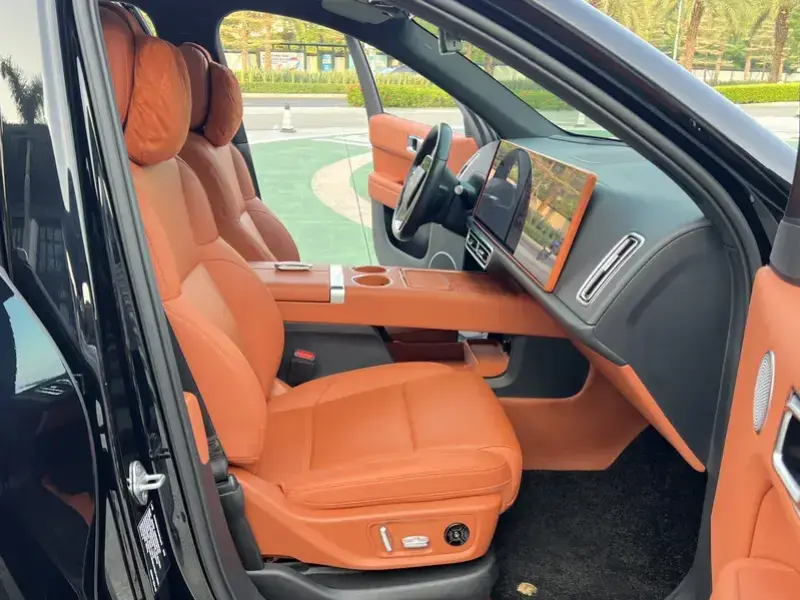 2024 Li Auto (Lixiang) L6 с пробегом 28 000 км