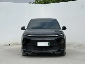2024 Li Auto (Lixiang) L6 с пробегом 60 000 км
