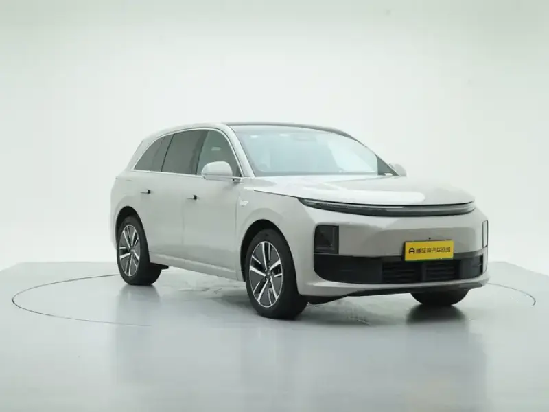 2024 Li Auto (Lixiang) L6 с пробегом 53 700 км