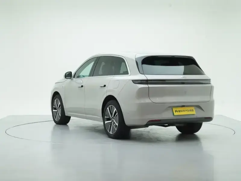 2024 Li Auto (Lixiang) L6 с пробегом 53 700 км