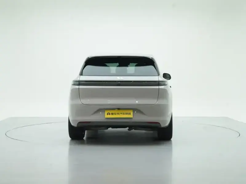 2024 Li Auto (Lixiang) L6 с пробегом 53 700 км
