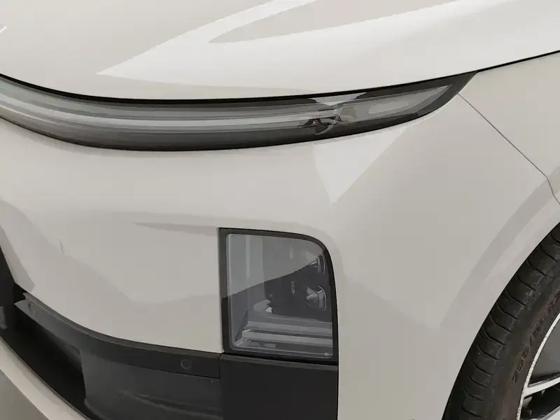 2024 Li Auto (Lixiang) L6 с пробегом 53 700 км