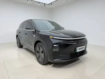 2024 Li Auto (Lixiang) L6 с пробегом 39 000 км