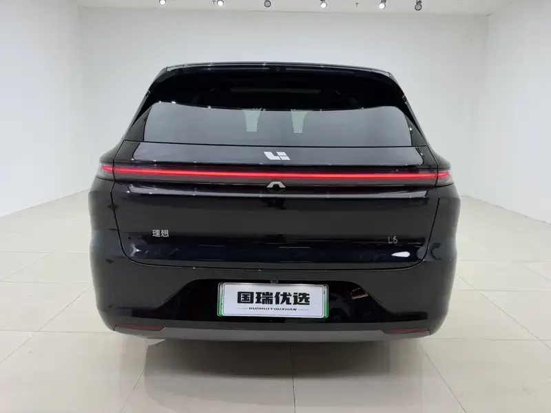 2024 Li Auto (Lixiang) L6 с пробегом 39 000 км