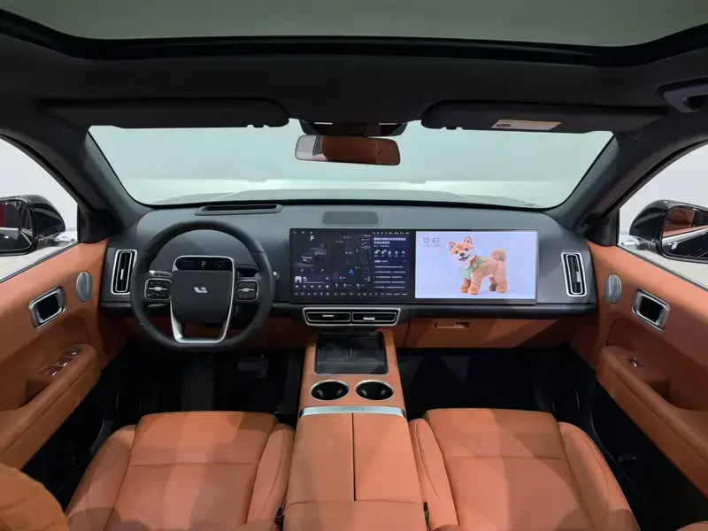 2024 Li Auto (Lixiang) L6 с пробегом 39 000 км