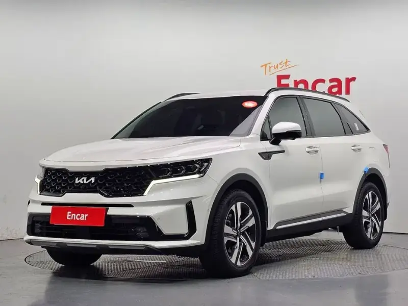 2023 Kia Sorento с пробегом 61 548 км