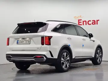 2023 Kia Sorento с пробегом 61 548 км