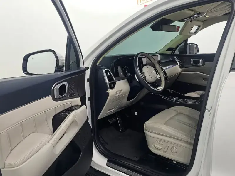 2023 Kia Sorento с пробегом 61 548 км