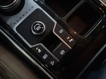 2023 Kia Sorento с пробегом 61 548 км