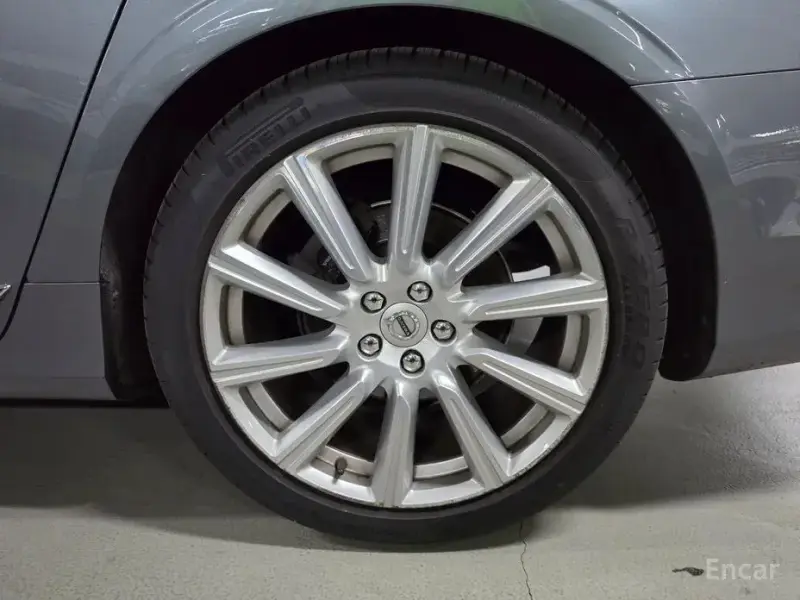 2018 Volvo S90 с пробегом 127 078 км
