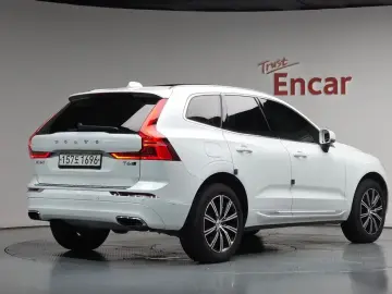 2020 Volvo XC60 с пробегом 56 553 км