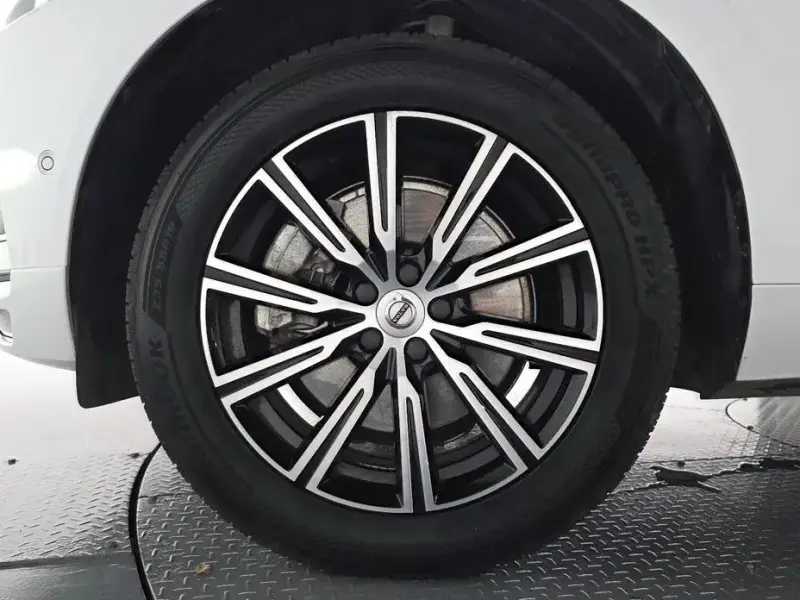 2020 Volvo XC60 с пробегом 56 553 км