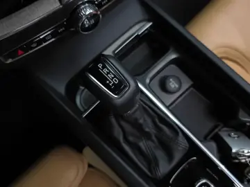 2020 Volvo XC60 с пробегом 56 553 км
