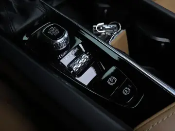 2020 Volvo XC60 с пробегом 56 553 км