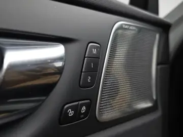 2020 Volvo XC60 с пробегом 56 553 км