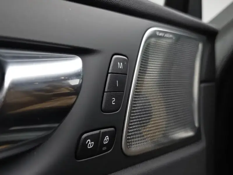 2020 Volvo XC60 с пробегом 56 553 км